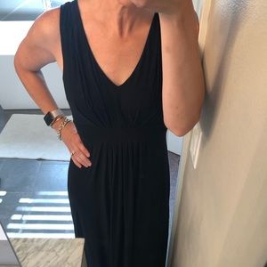 BR v-neck maxi black dress sz XS